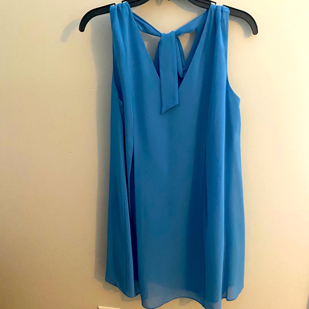 Blue flow party dress